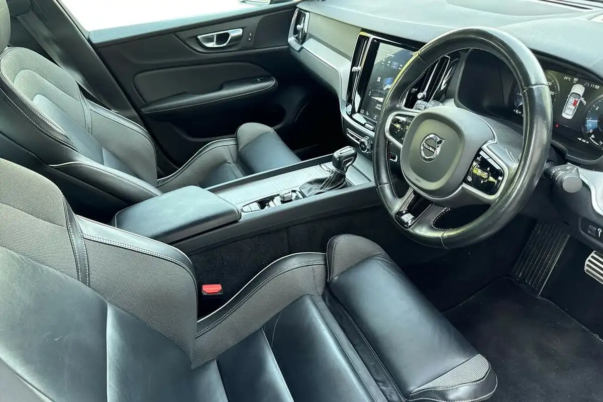 2020-volvo-s60-20-t5-r-design-plus-big-9