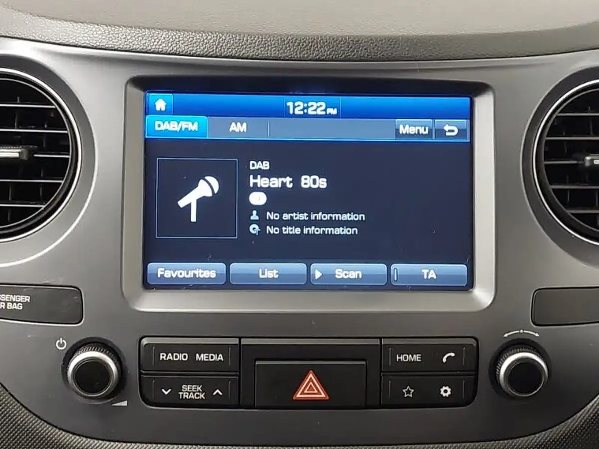 2019-hyundai-i10-10-premium-67ps-big-9