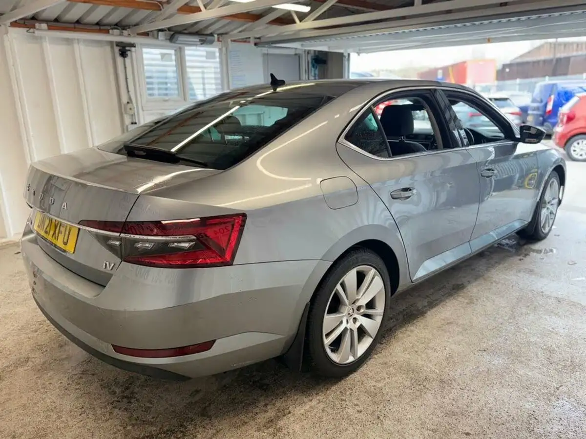 2021-skoda-superb-14-tsi-se-l-hatchback-big-3