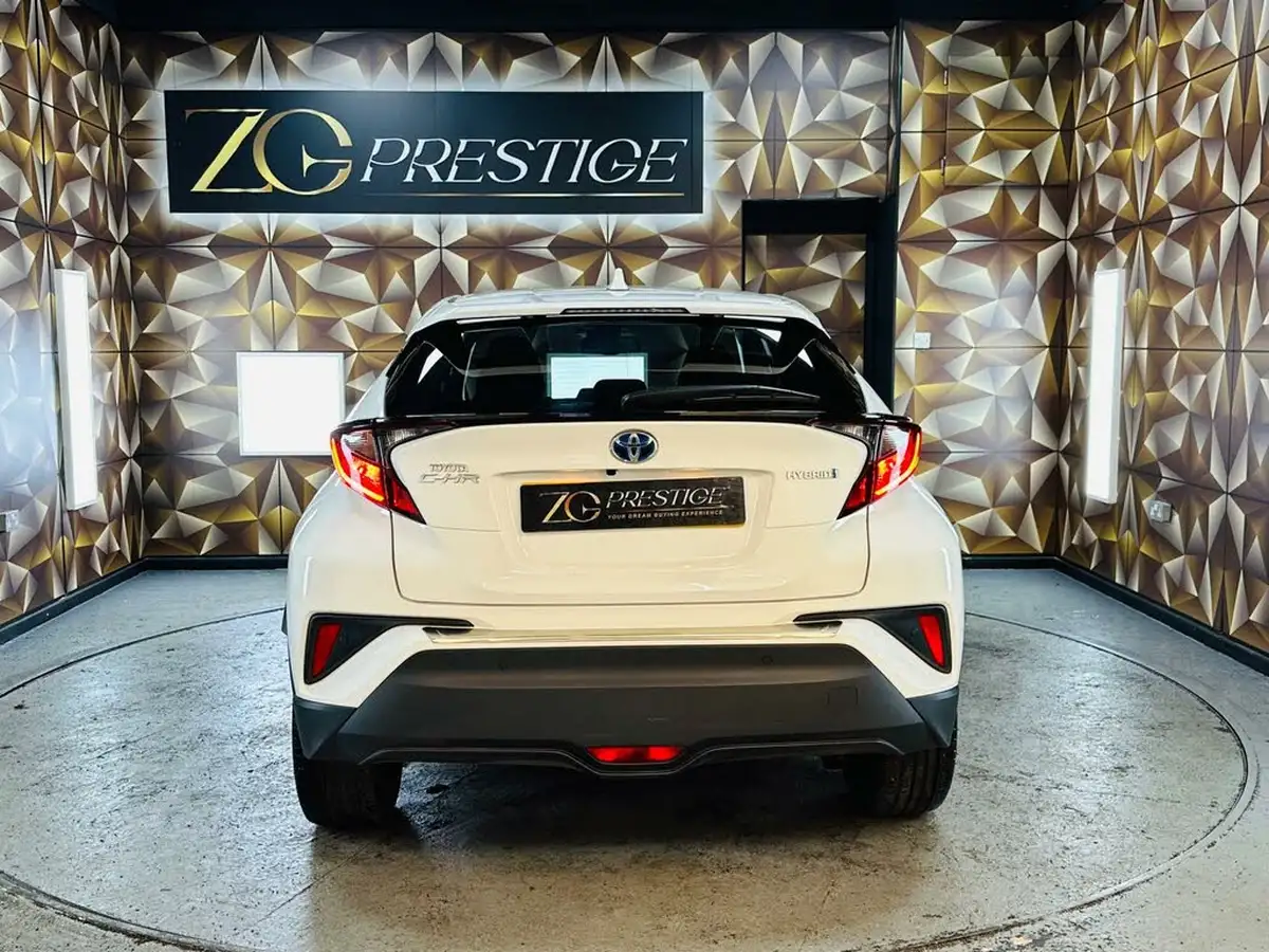 2022-toyota-c-hr-18-vvt-i-design-big-3