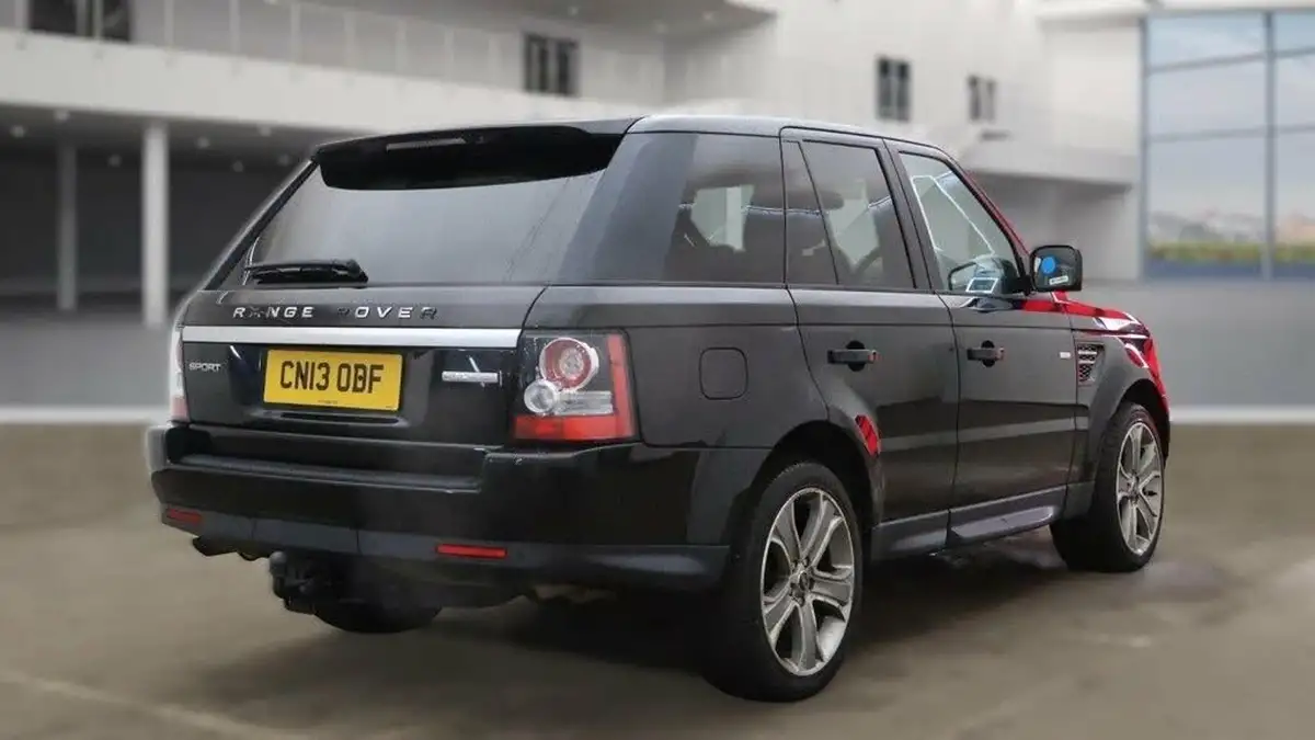 2013-land-rover-range-rover-sport-30tdv6-hse-black-edition-big-4