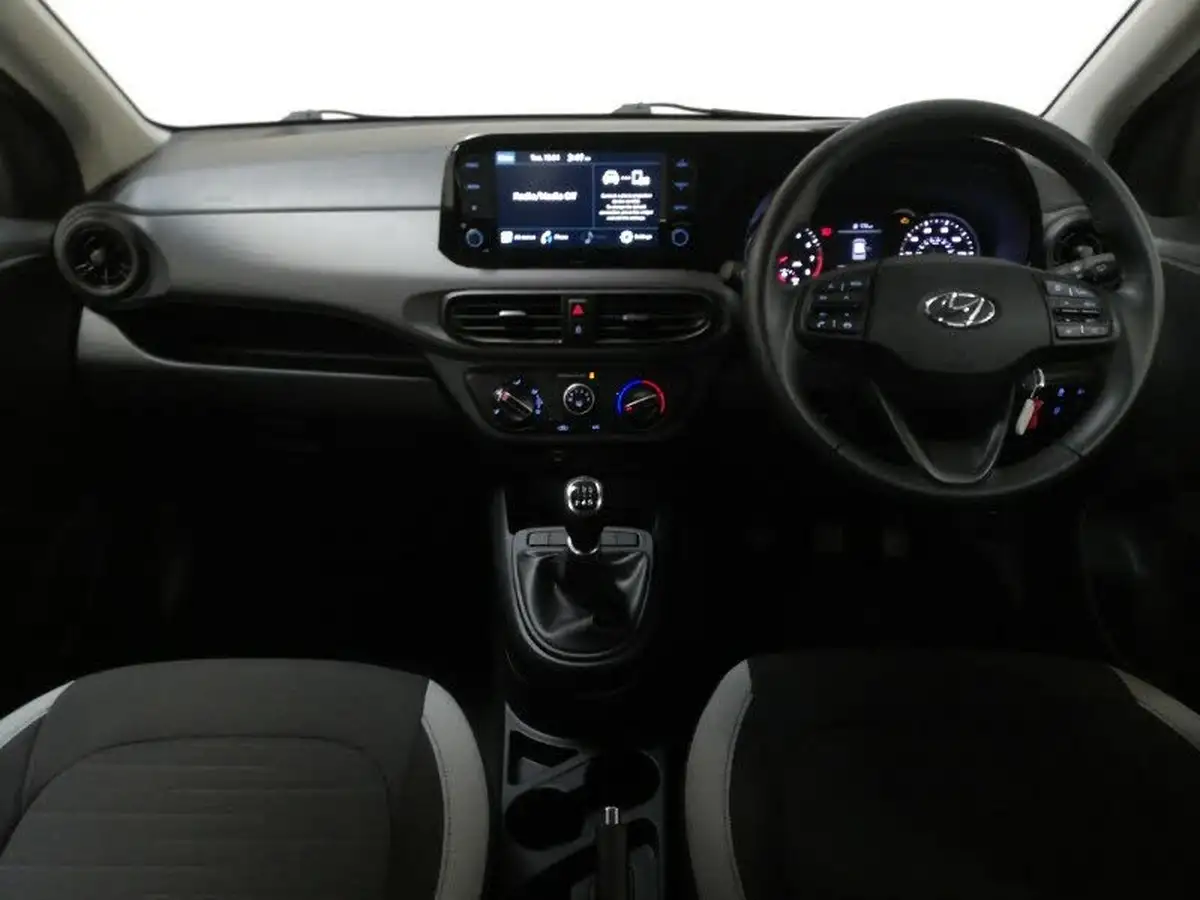 2021-hyundai-i10-12-se-connect-big-2