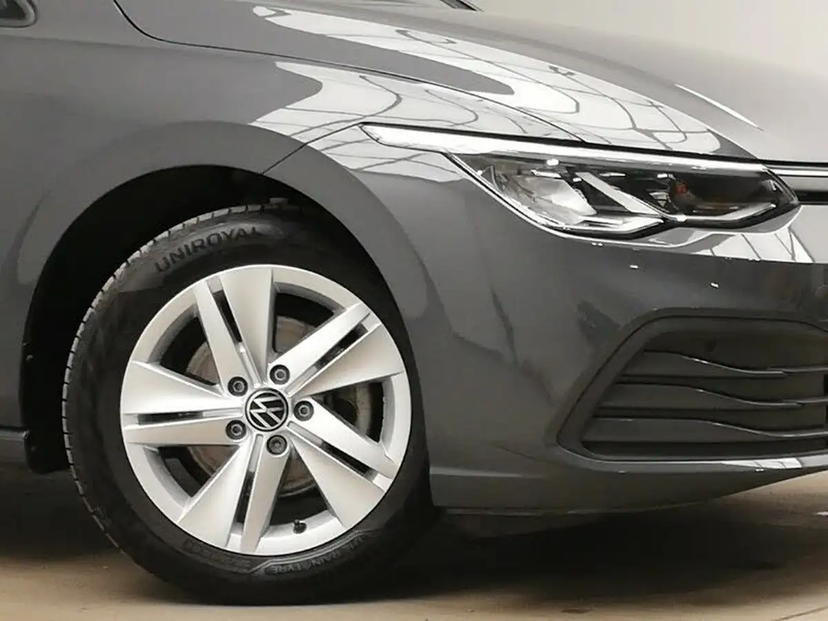2023-volkswagen-golf-15-etsi-life-150ps-hatchback-big-8