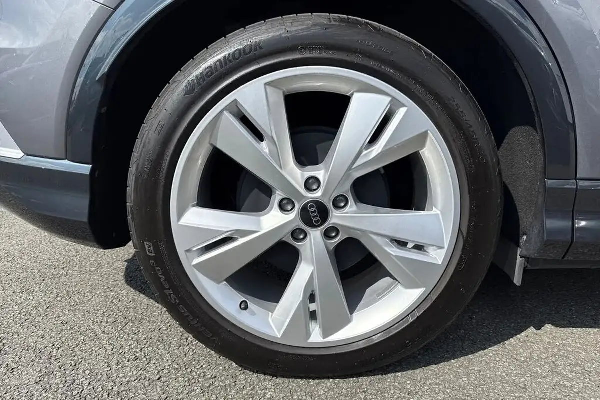 2024-audi-q4-e-tron-45e-s-line-sportback-auto-big-10