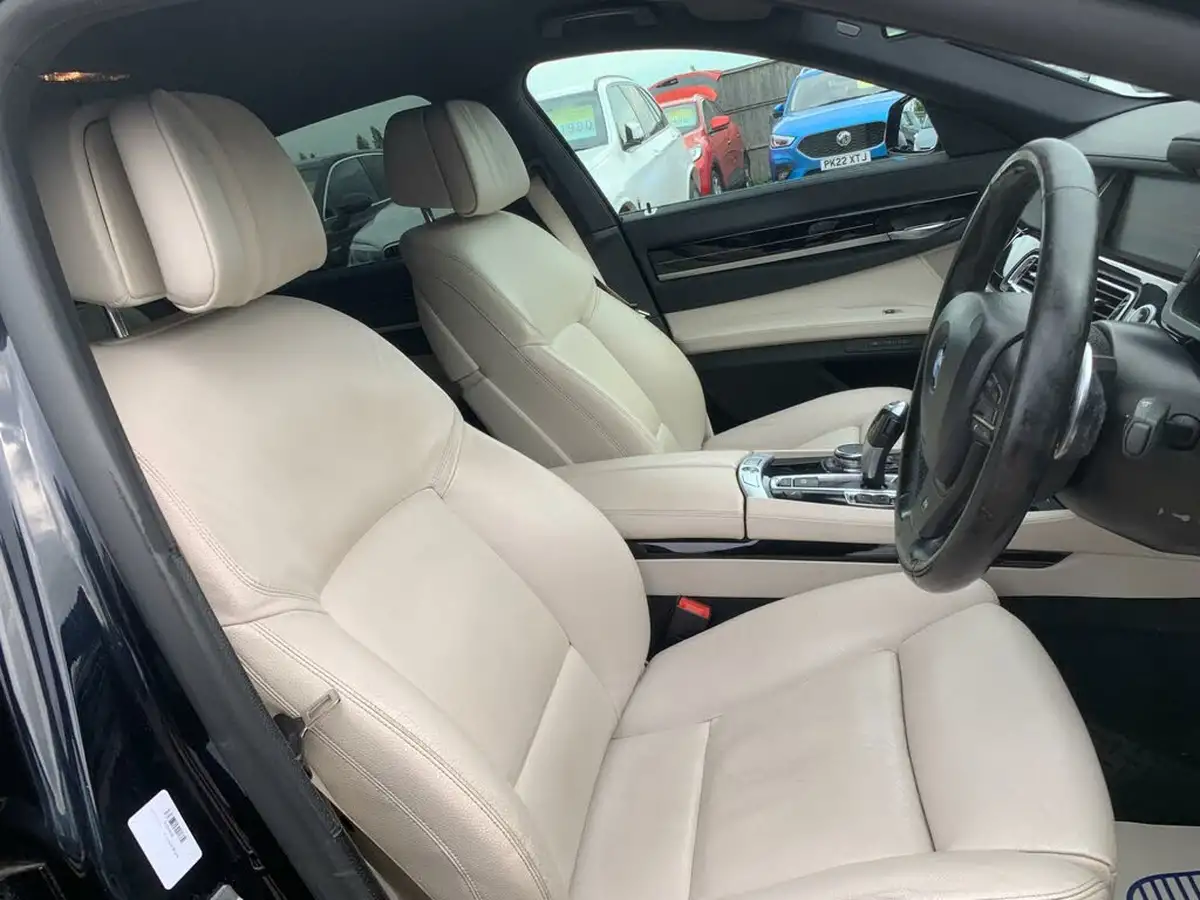 2015-bmw-7-series-30td-730d-m-sport-exclusive-big-32