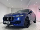 2017-maserati-levante-30td-4x4-no-trim-small-3