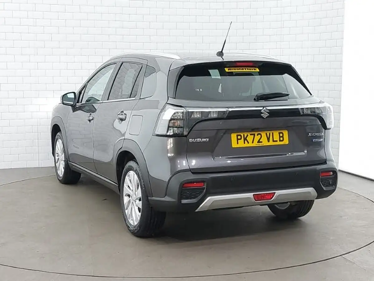 2022-suzuki-s-cross-14-boosterjet-motion-big-1