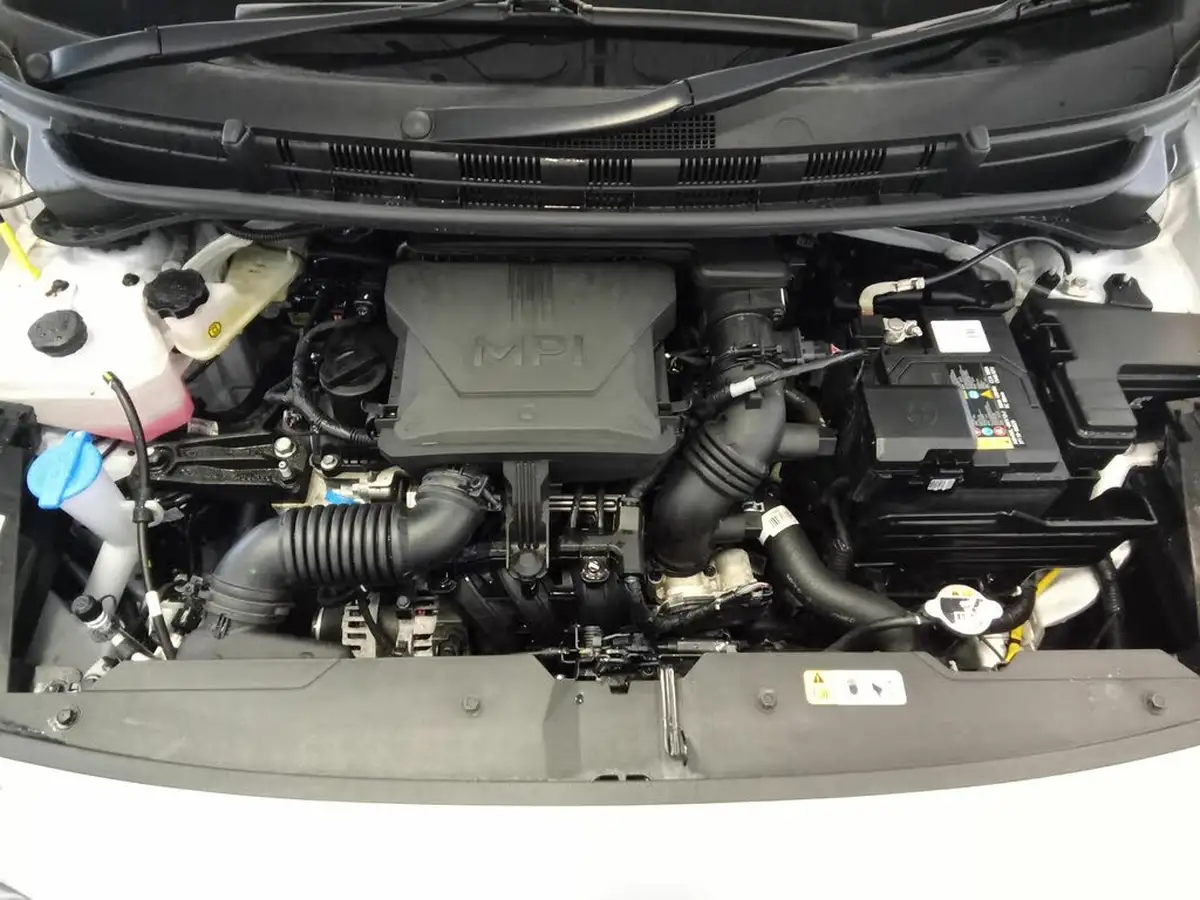 2022-hyundai-i10-10-se-big-31