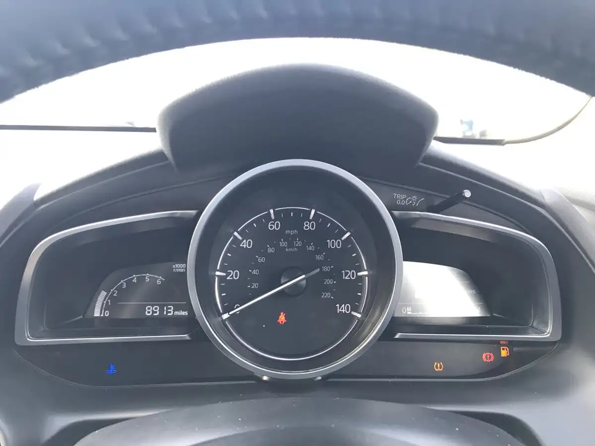 2024-mazda-mazda2-15-e-skyactiv-g-exclusive-line-big-12