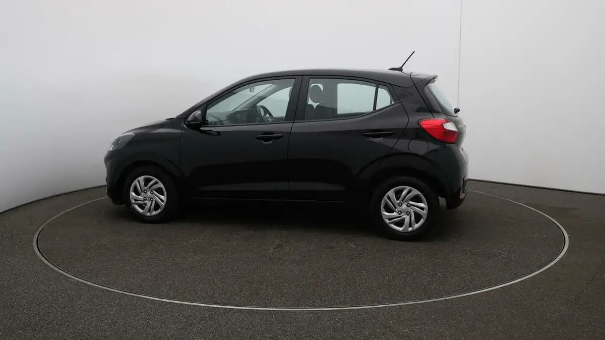 2023-hyundai-i10-10-se-big-49