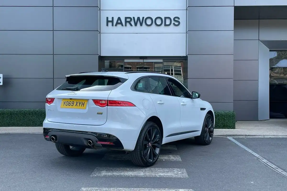 2019-jaguar-f-pace-30td-300-sport-big-5
