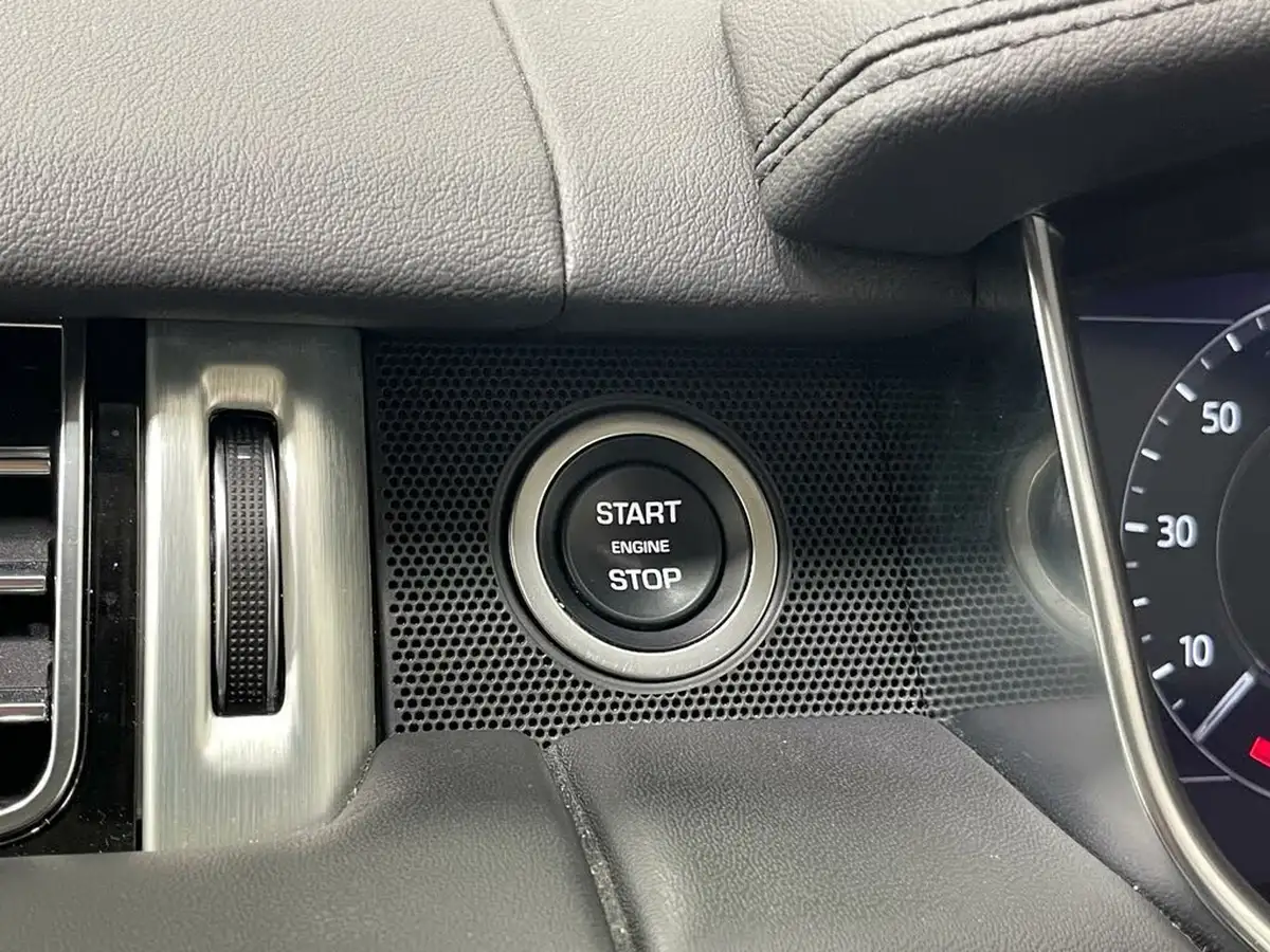 2022-land-rover-range-rover-30-d300-vogue-big-22
