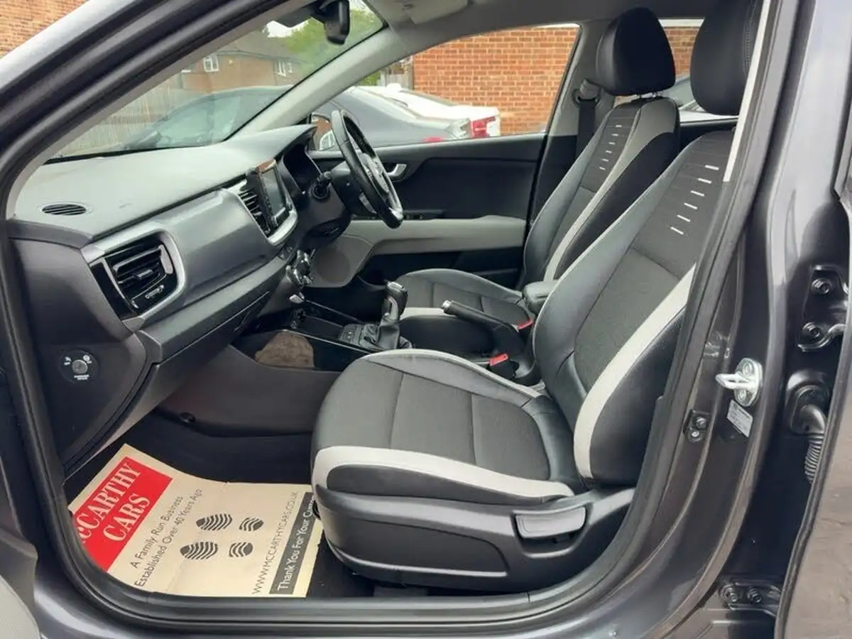 2020-kia-stonic-10-t-gdi-3-big-28