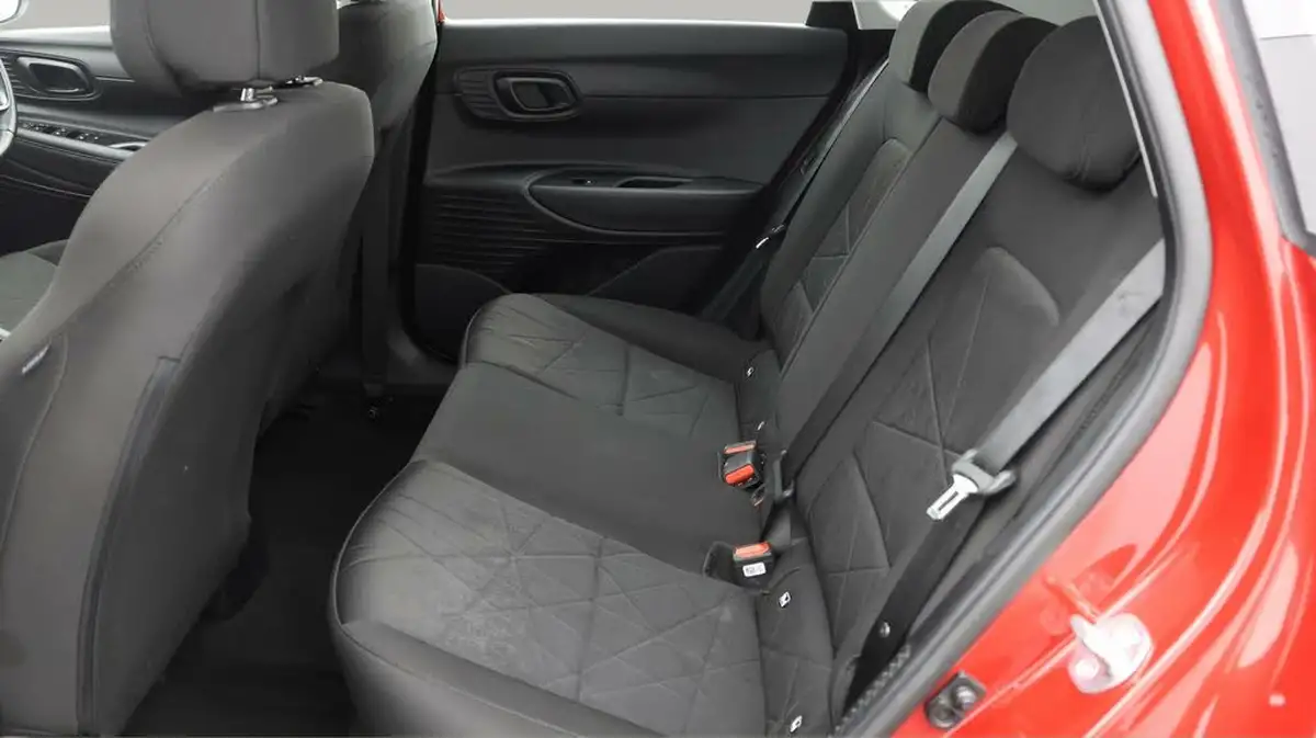 2023-hyundai-bayon-10-t-gdi-se-connect-dct-big-15