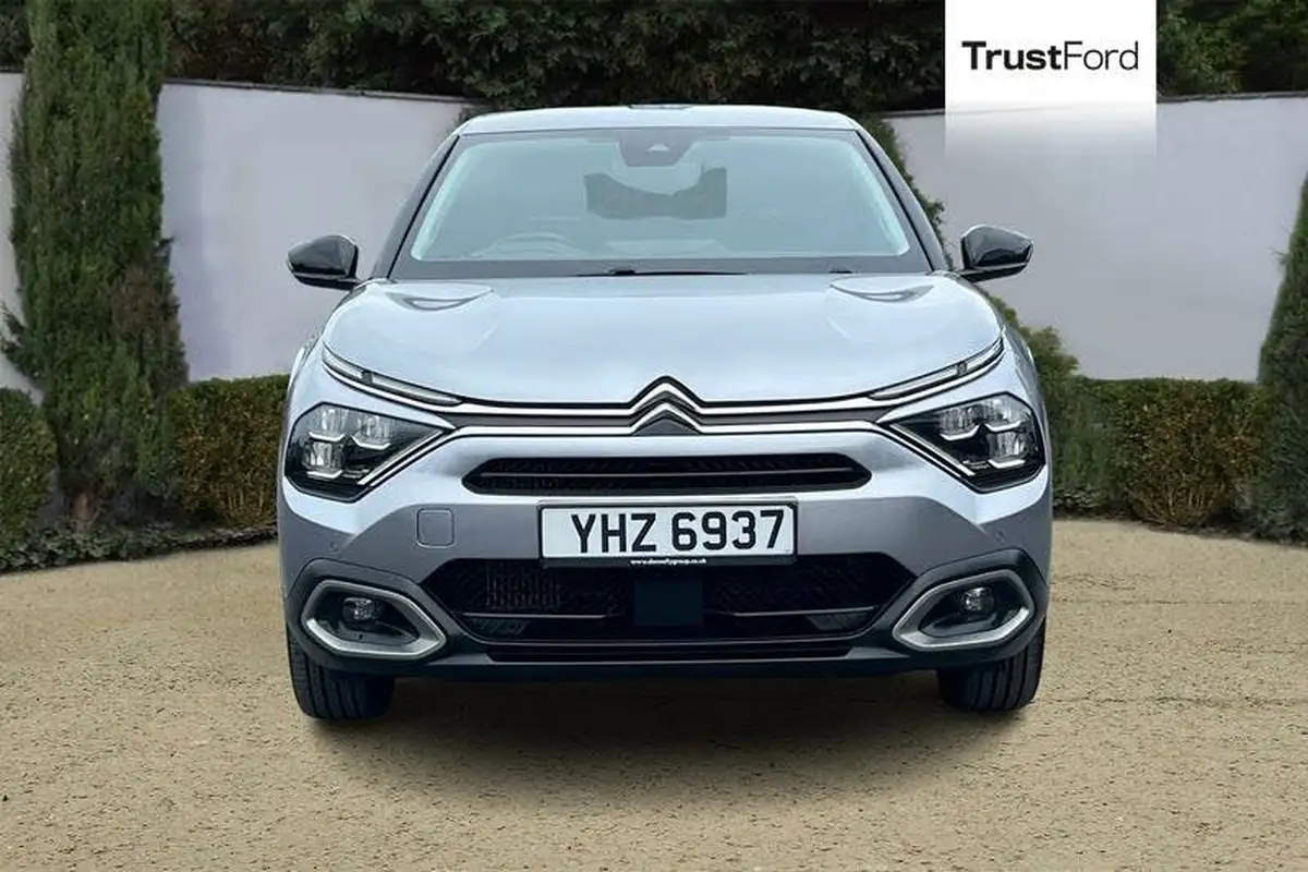 2022-citroen-c4-12-puretech-shine-130ps-big-5