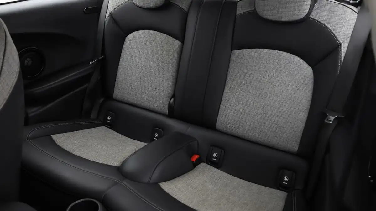 2020-mini-cooper-15-one-classic-3d-big-15