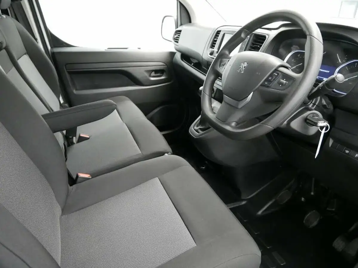 2023-peugeot-expert-20-bluehdi-asphalt-premium-standard-1400-big-21
