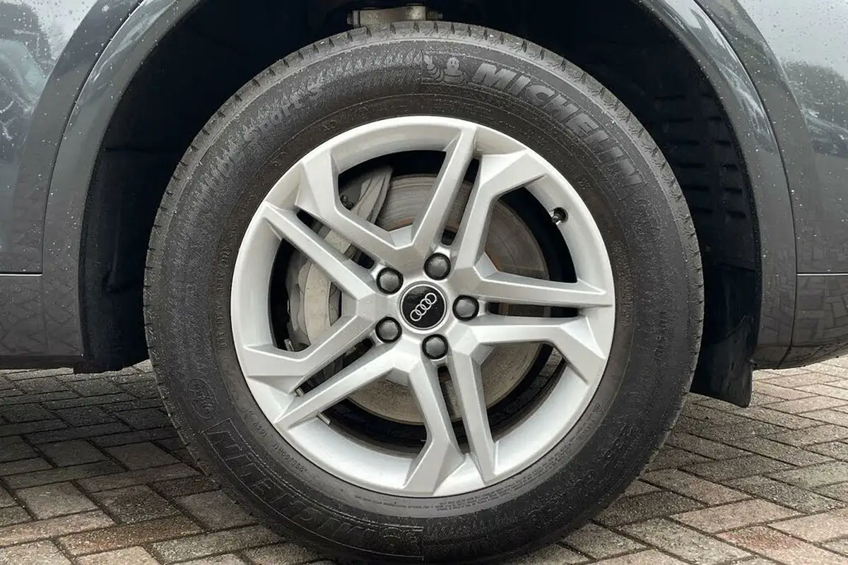 2024-audi-q5-20-50-tfsi-e-sport-station-wagon-big-7
