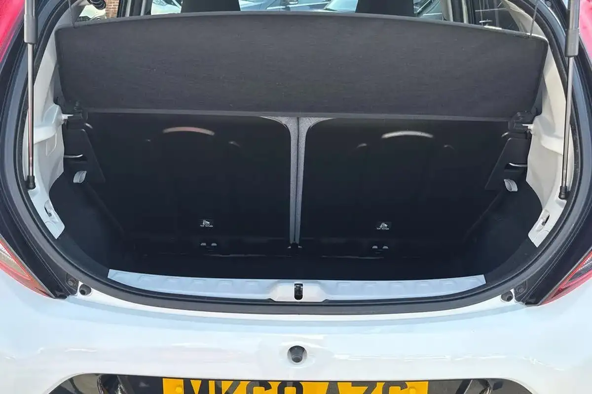 2019-toyota-aygo-10-vvt-i-x-play-big-15