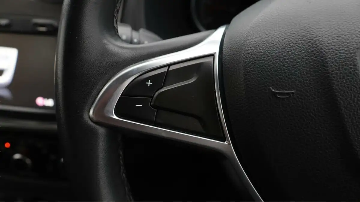 2020-dacia-sandero-stepway-09-tce-comfort-big-22
