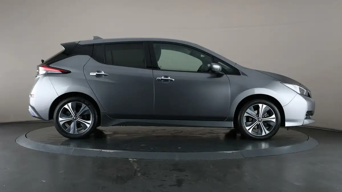 2021-nissan-leaf-e-n-connecta-big-53