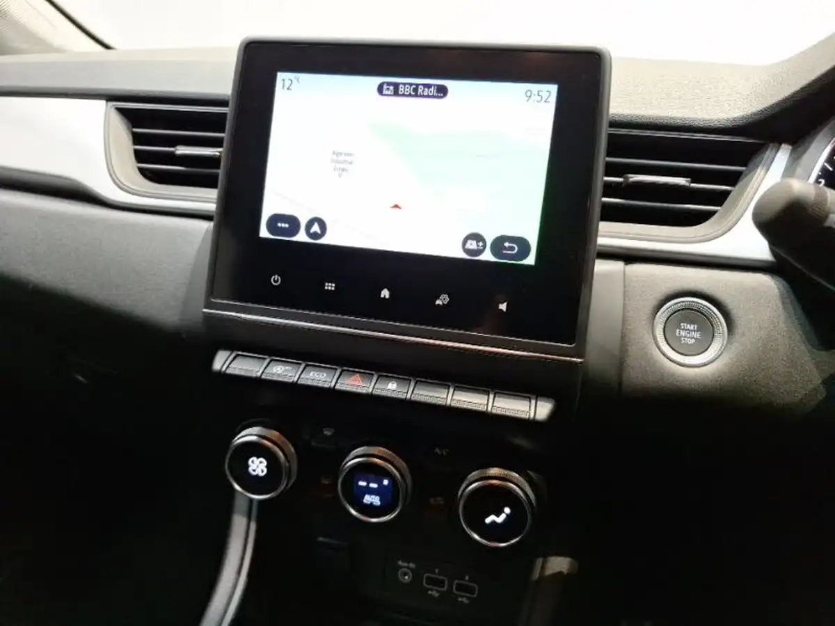 2022-renault-captur-10-tce-iconic-edition-big-10