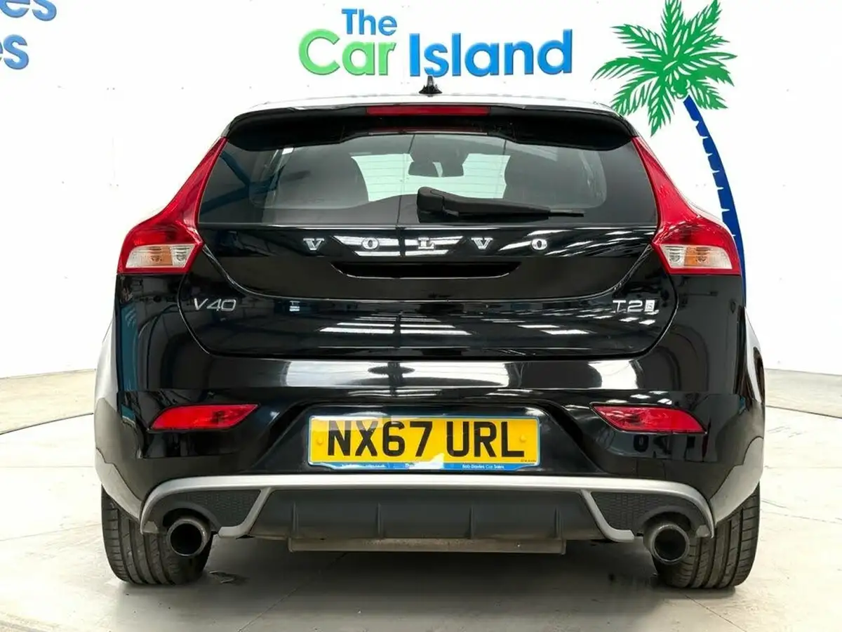2017-volvo-v40-20-t2-r-design-big-6