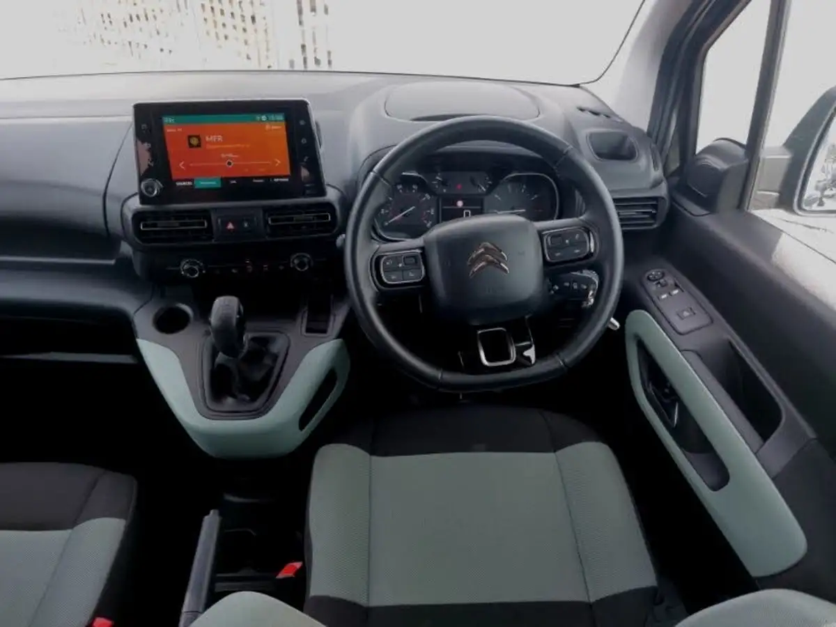 2021-citroen-berlingo-15bluehdi-feel-m-size-100ps-big-6