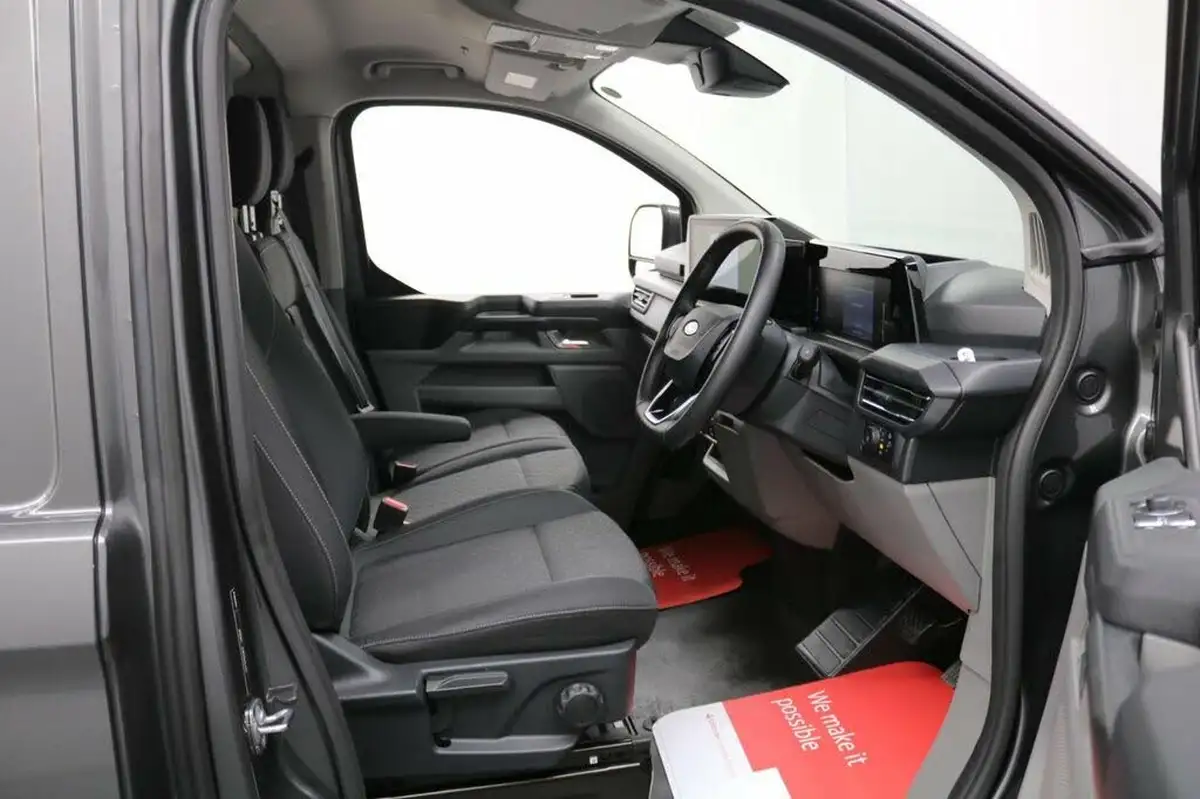 2023-ford-transit-custom-20tdci-320-l2h1-limited-136pseu6e-panel-van-1996cc-auto-big-23