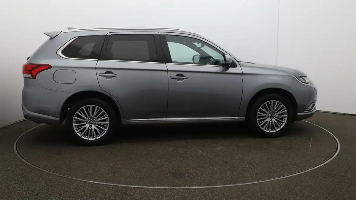 2020-mitsubishi-outlander-24-exceed-phev-big-40