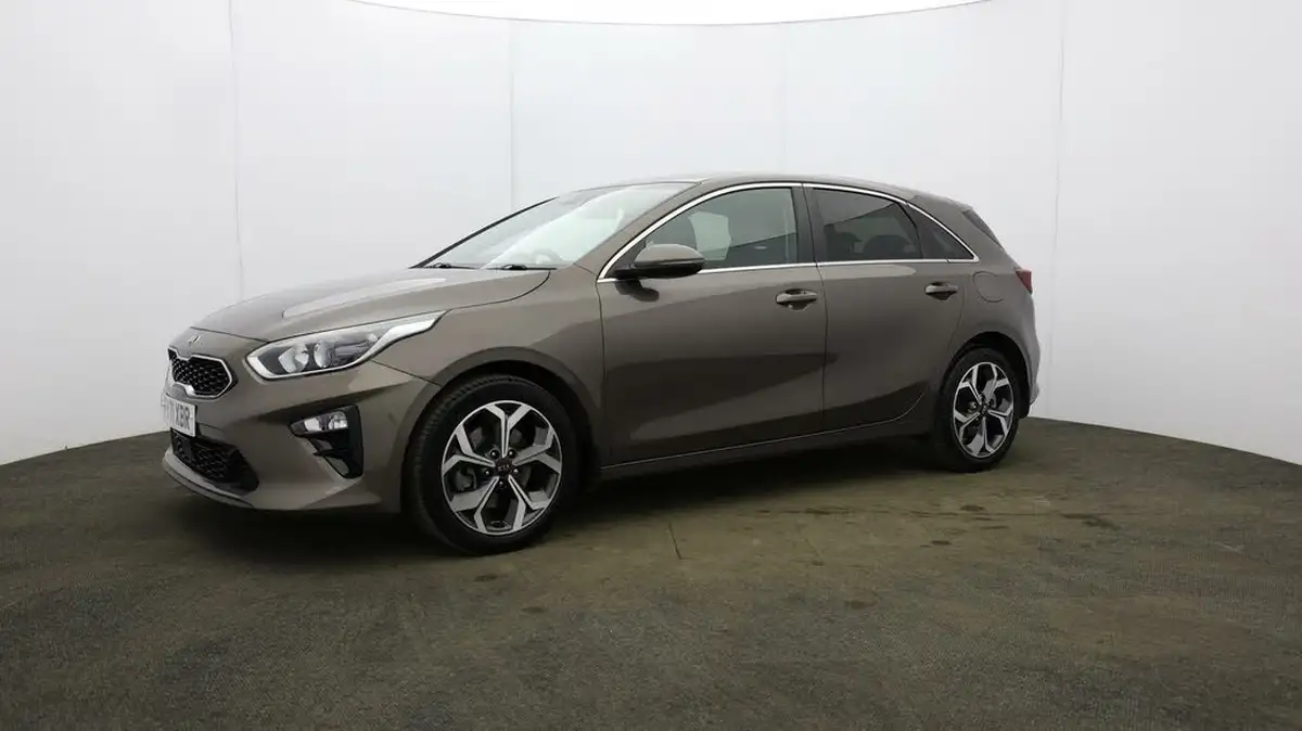 2021-kia-ceed-15-t-gdi-3-hatchback-big-27