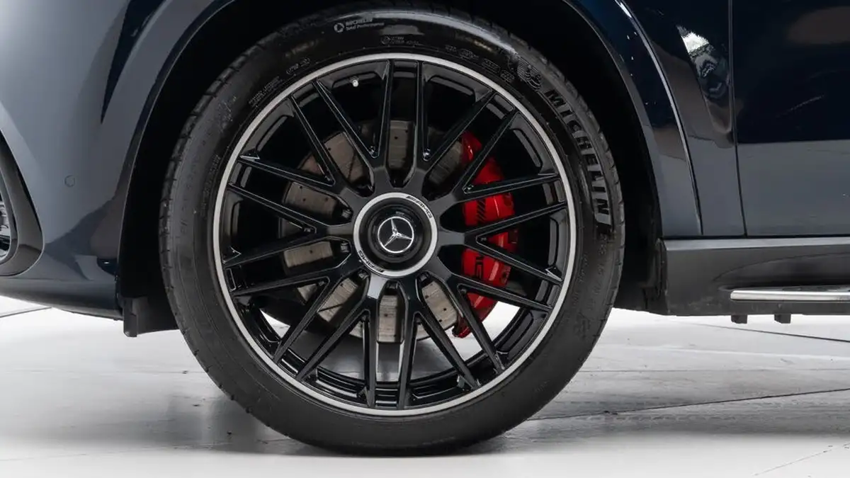 2021-mercedes-benz-gls-class-40-amg-gls63-night-edition-executive-big-9