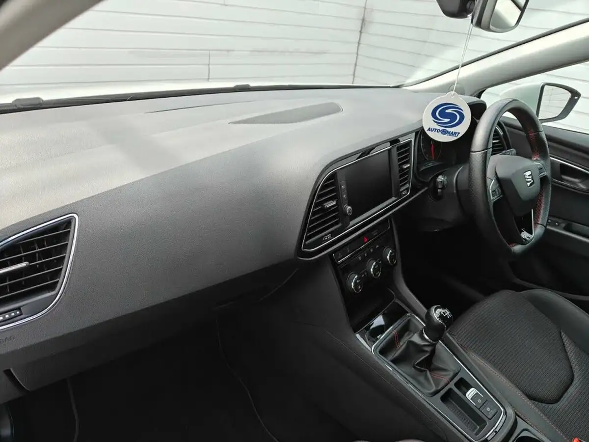 2018-seat-leon-14-tsi-fr-technology-estate-5d-big-42