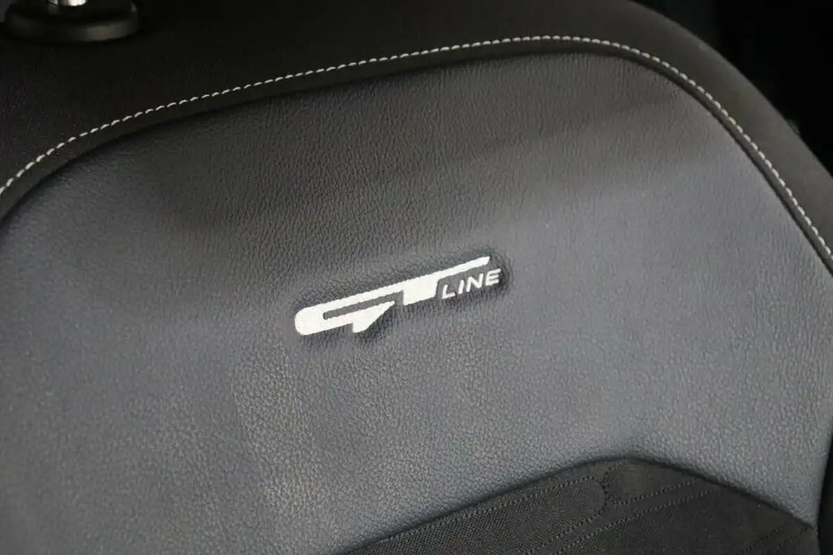 2022-kia-pro-ceed-15-t-gdi-gt-line-big-19