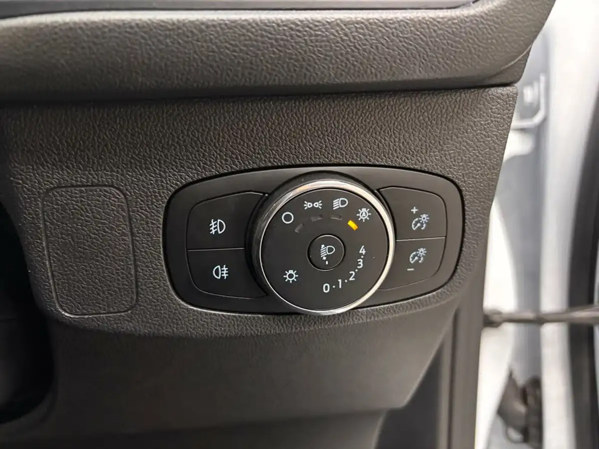 2023-ford-focus-10t-st-line-125ps-hatchback-big-20