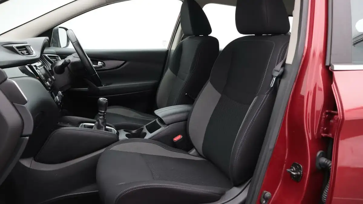 2019-nissan-qashqai-15dci-acenta-premium-heat-pack-big-14