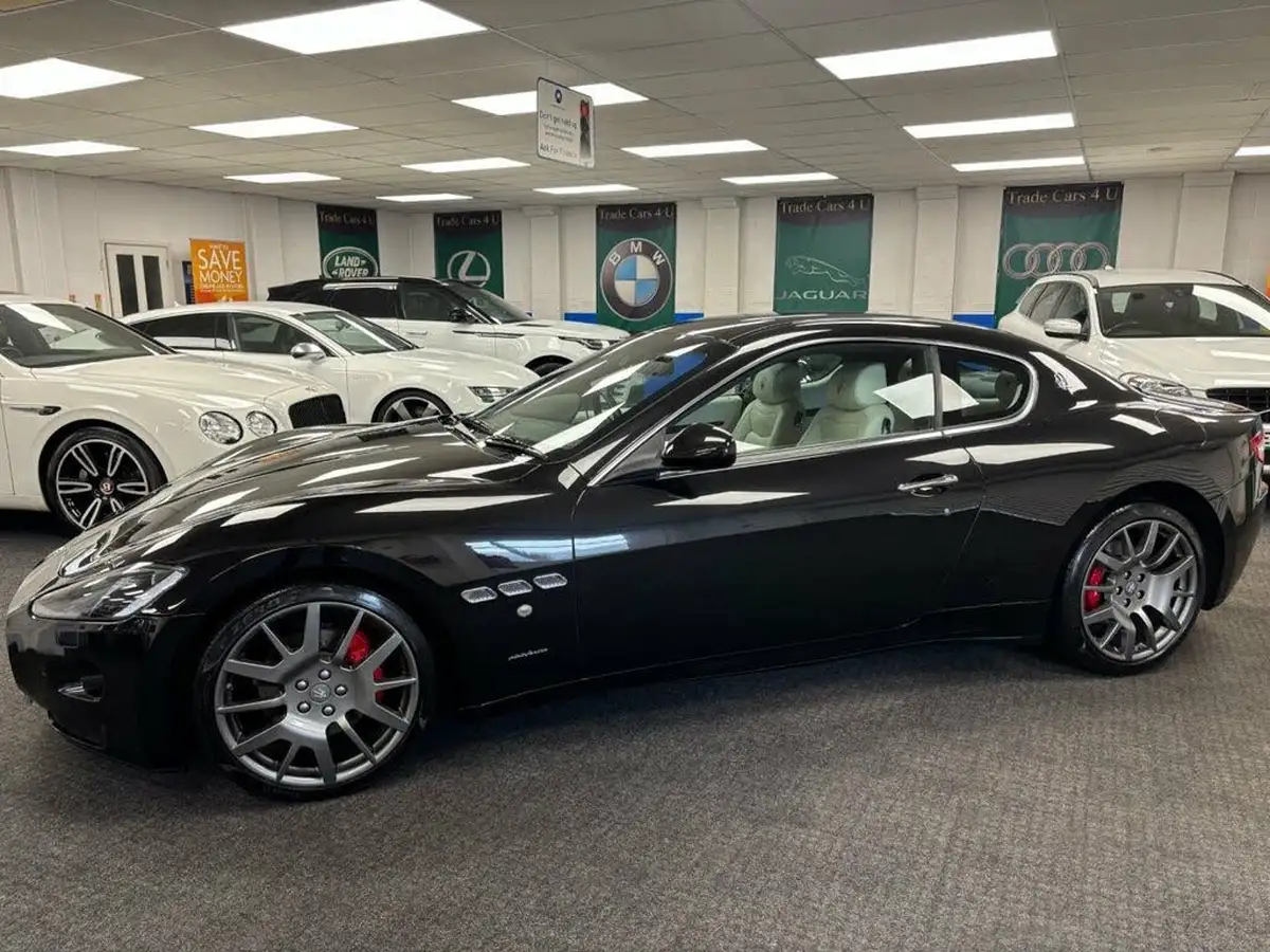 2016-maserati-granturismo-42-big-5