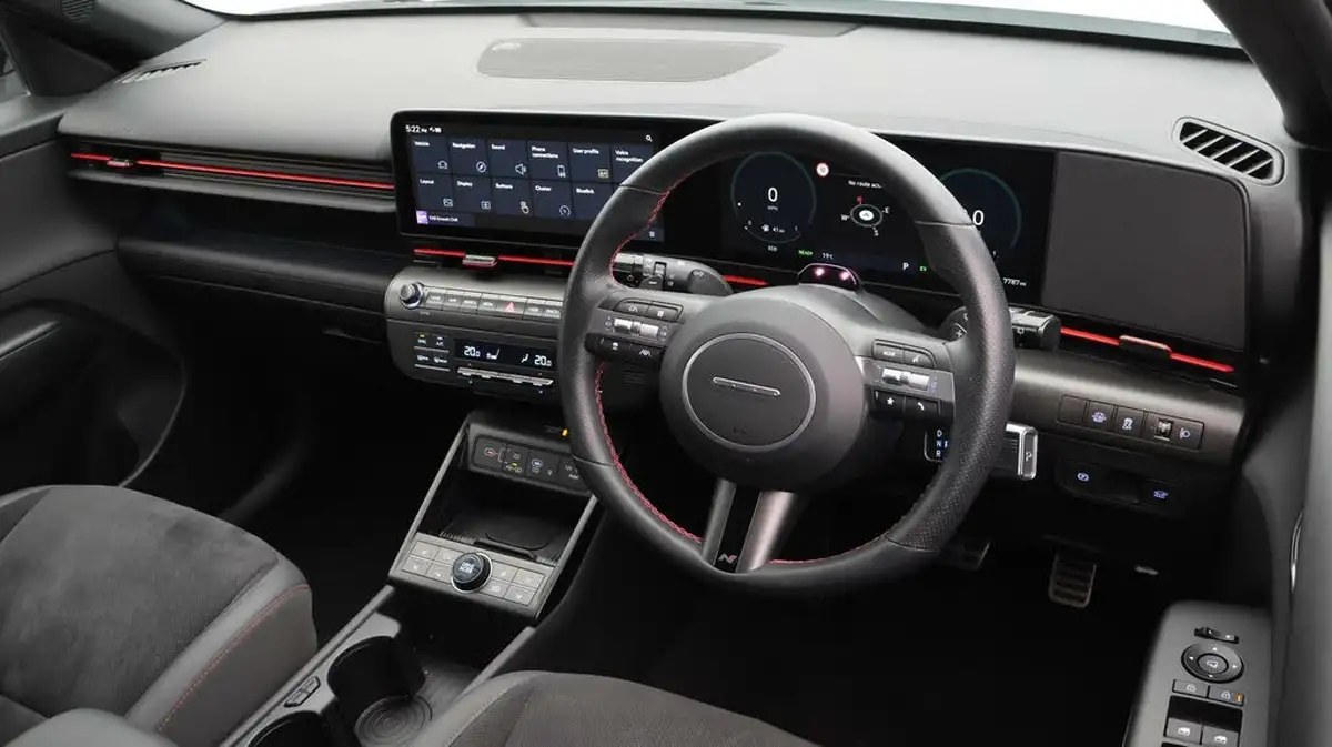 2024-hyundai-kona-16-gdi-n-line-s-141ps-dct-big-9