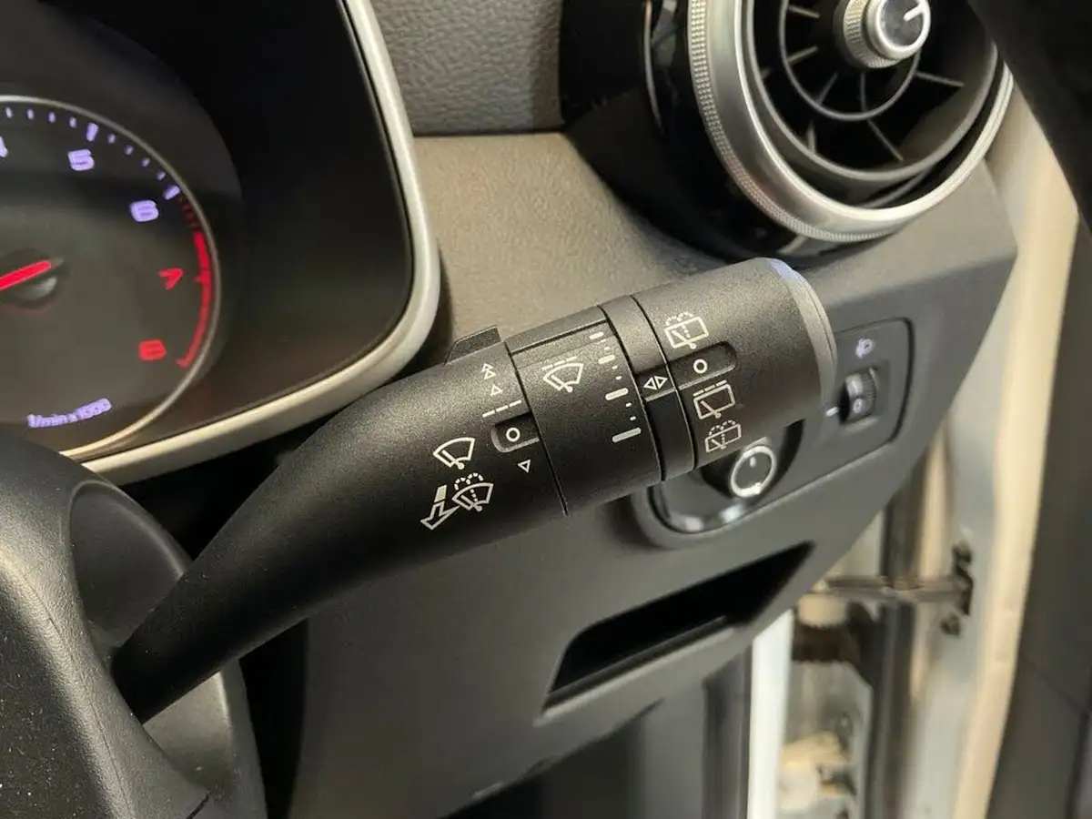 2018-mg-zs-suv-10t-gdi-excite-big-37