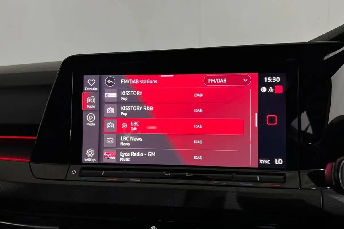 2021-volkswagen-golf-20tdi-gtd-big-30