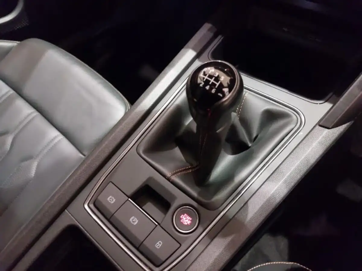 2021-cupra-formentor-15-tsi-v2-big-16
