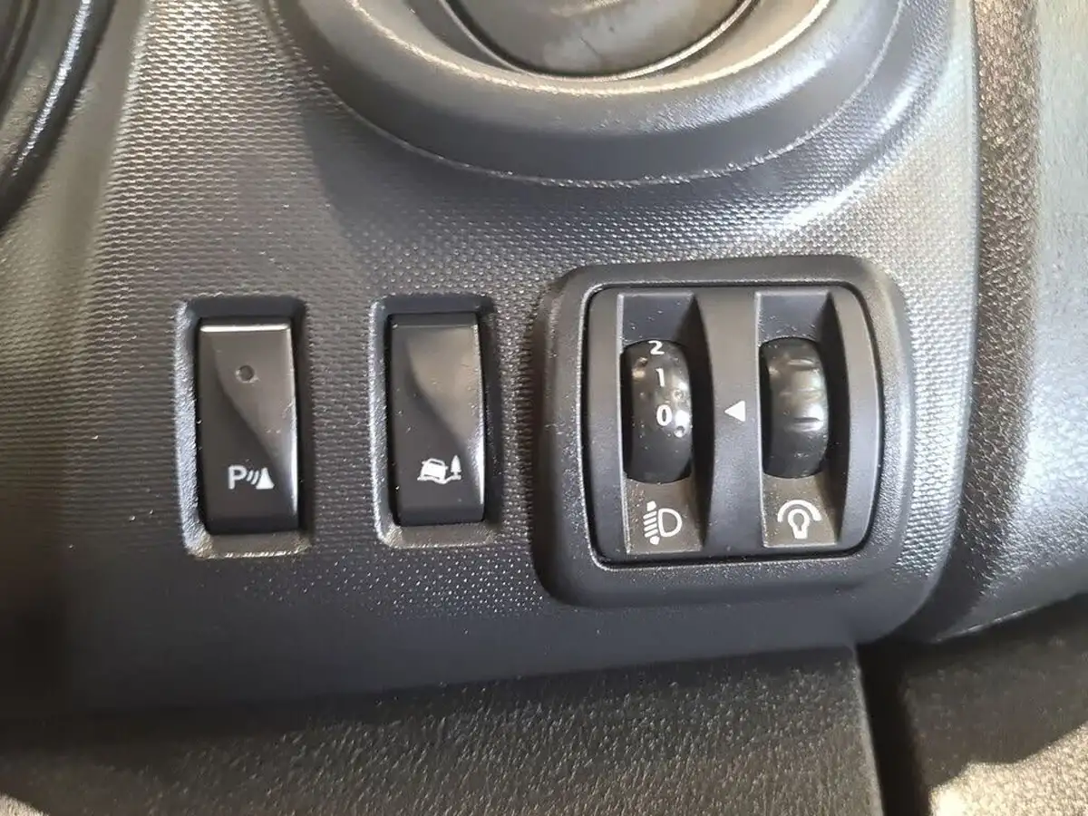 2021-renault-trafic-20dci-ll30-energy-120-business-panel-big-33
