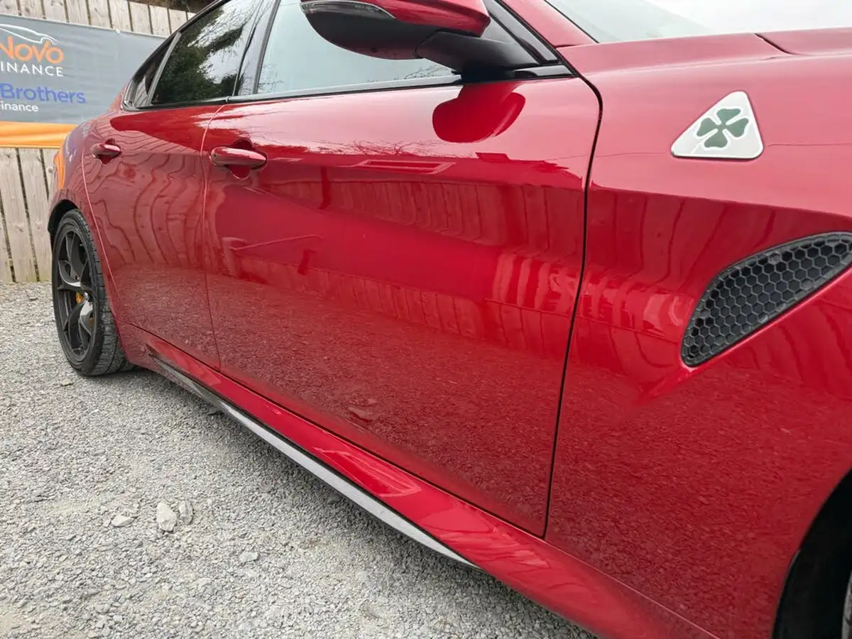 2017-alfa-romeo-giulia-29-biturbo-quadrifoglio-big-13