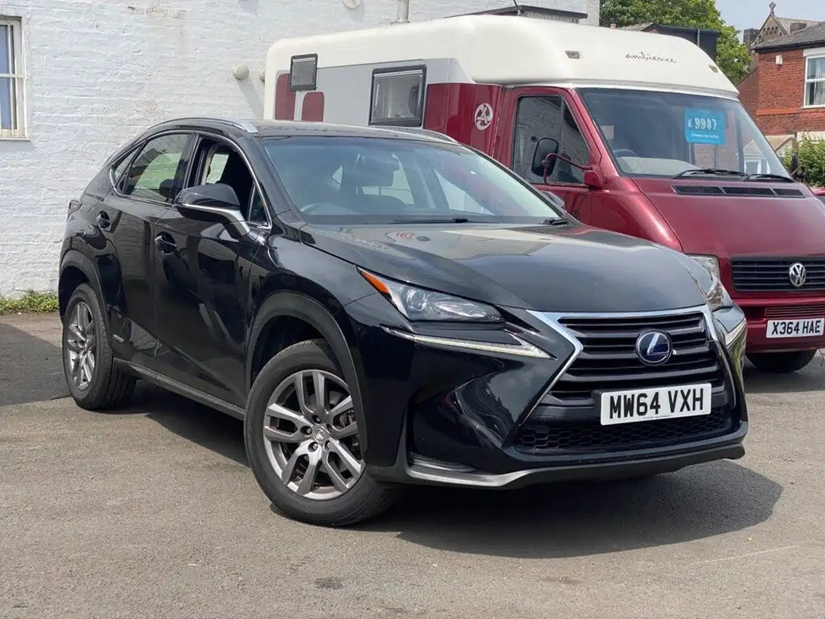 2015-lexus-nx-300h-25-se-194bhp-big-0
