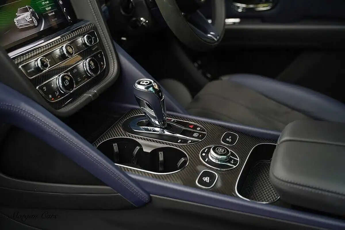 2024-bentley-bentayga-40-v8-s-big-53