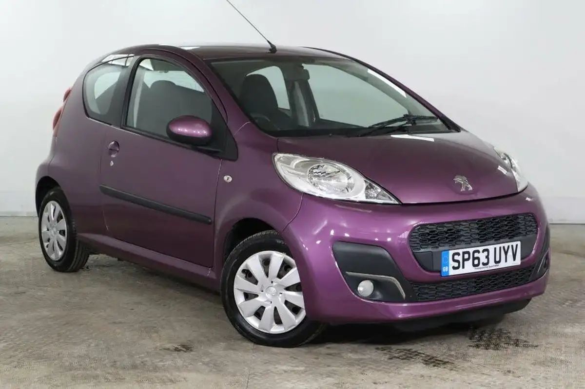 2013-peugeot-107-10-active-3d-big-0