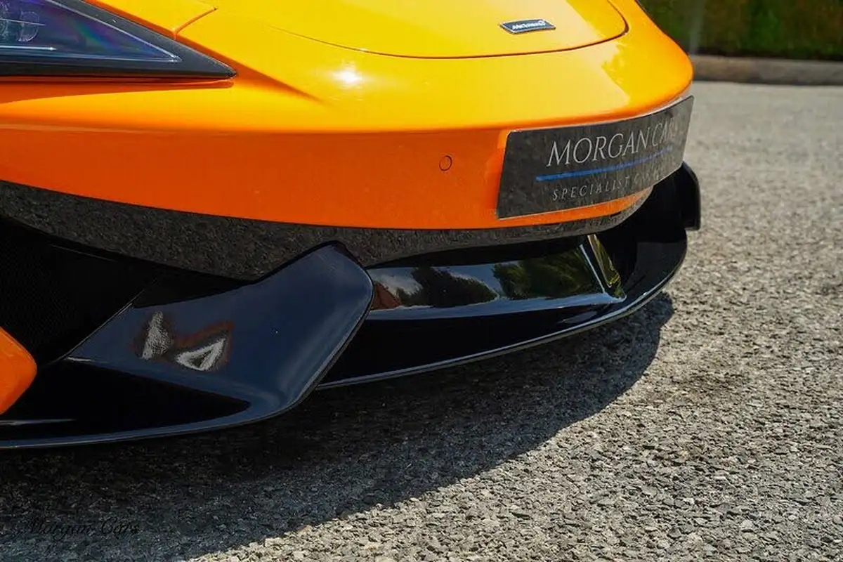 2020-mclaren-570gt-38-big-30
