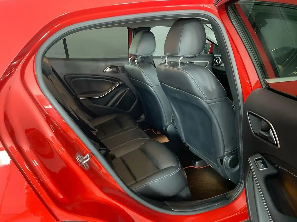 2018-mercedes-benz-gla-class-21d-gla-220d-sport-177ps-executivess-big-18