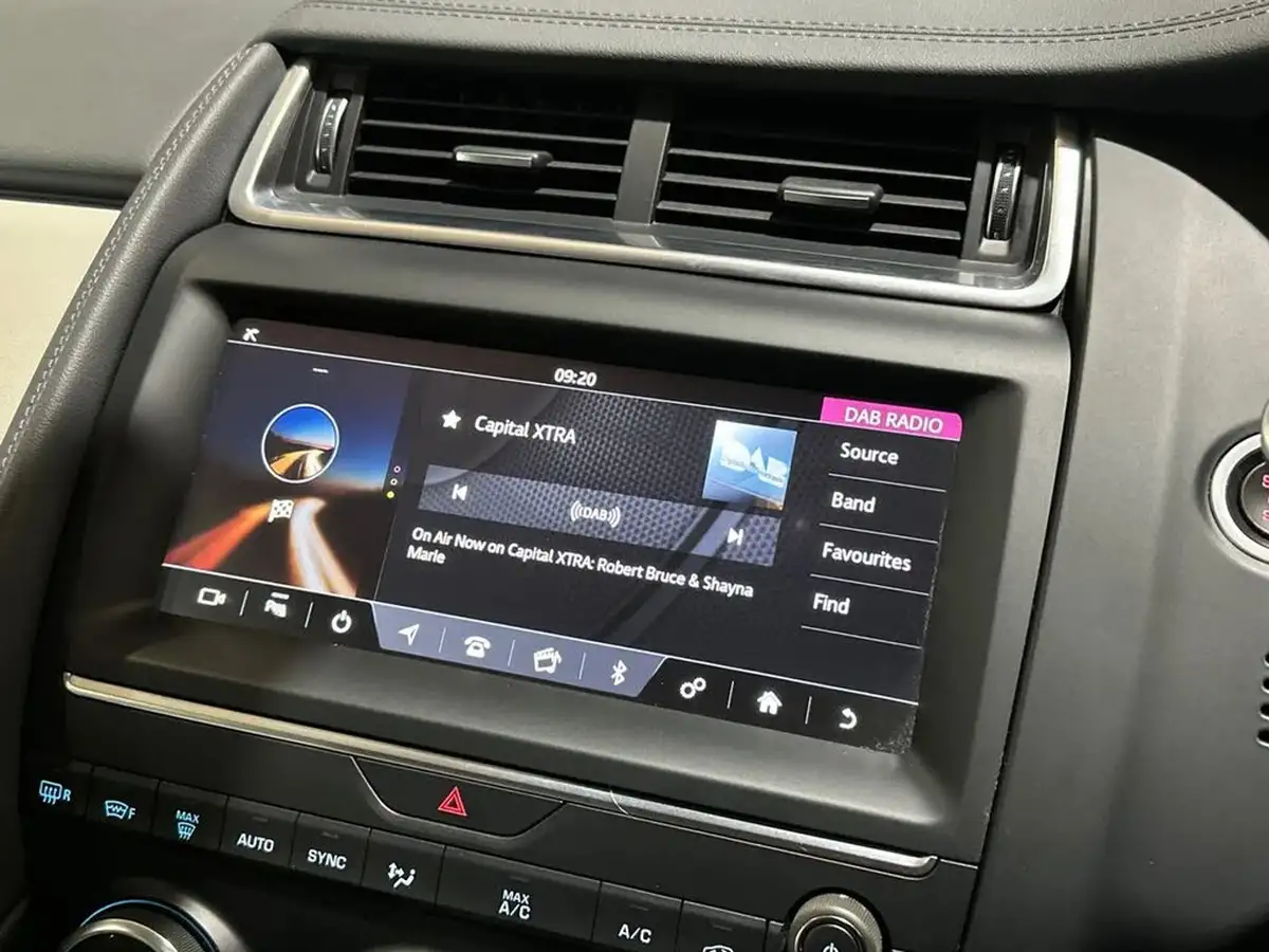 2018-jaguar-e-pace-20-i4d-s-awd-auto-big-10