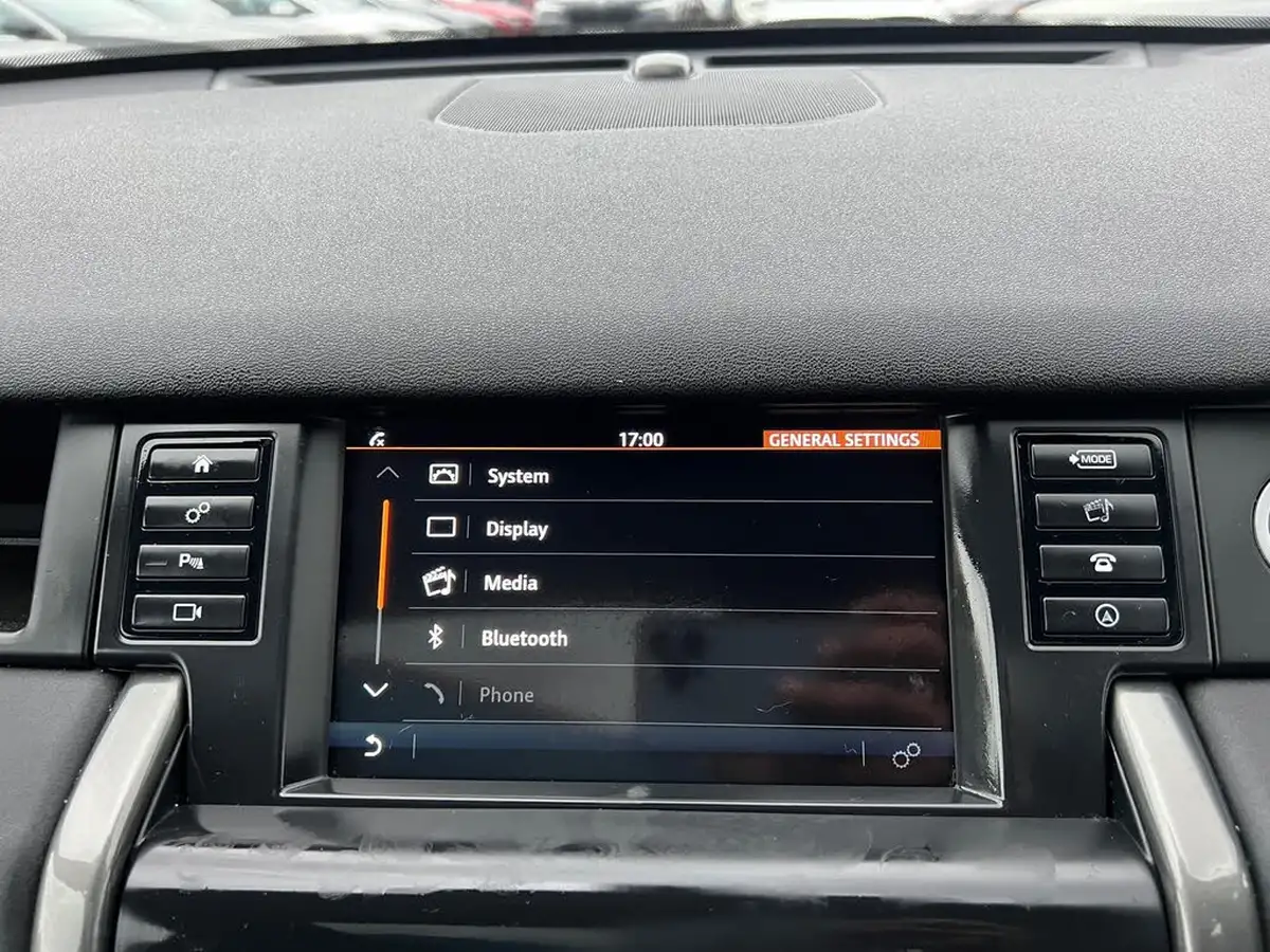 2018-land-rover-discovery-sport-20td4-landmark-big-31